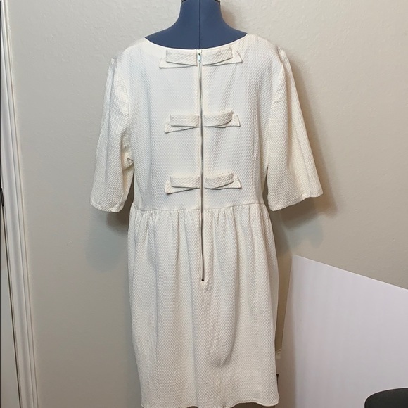 ASOS Off-White Short Sleeve Dress - Picture 2 of 4